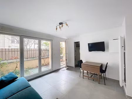 location meublée appartement 1 pièce 21.66 m² à courbevoie (92400)  942 €