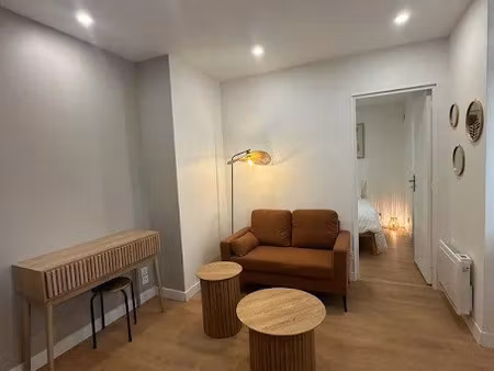 location meublée appartement 2 pièces 23 m² à ivry-sur-seine (94200)  1 000 €
