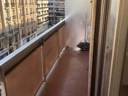 location appartement 1 pièce 23 m² à paris 15ème (75015)  910 €