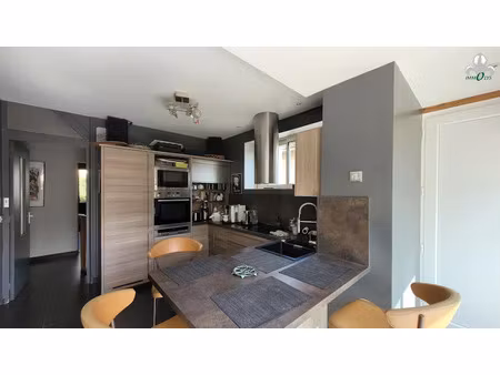 location meublée maison 6 pièces 163 m² à dijon (21000)  1 800 €