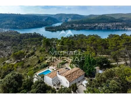 vue panoramique exceptionnelle sur le lac d'esparron – au cœur des gorges du verdon