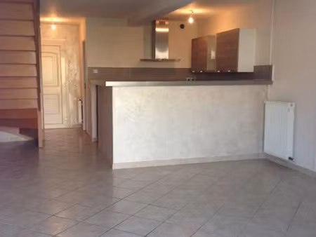 location maison 4 pièces 80.02 m² à isles-lès-villenoy (77450)  1 085 €