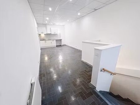 location locaux professionnels 2 pièces 49.48 m² à marseille 1er (13001)  7 808 €