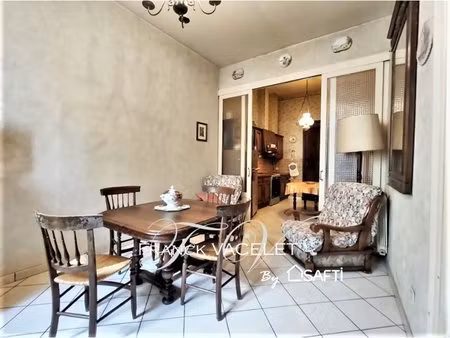 maison de ville de 165m2 avec garage  courette et grande terrasse