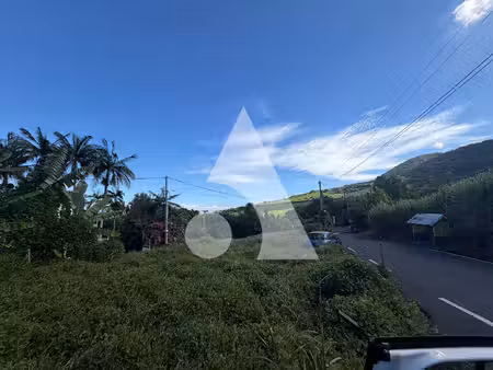 maison 3 chambres   800 m² de terrain  calme et vue dégagée à petite-îl