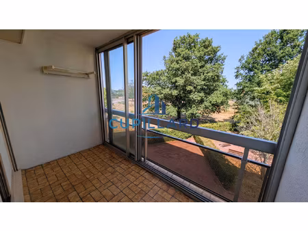 t3 avec ascenseur et balcon dpe c