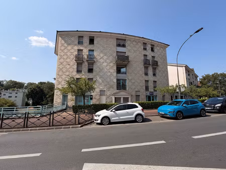 quartier st léger - studio de 29 m2 vendu loué