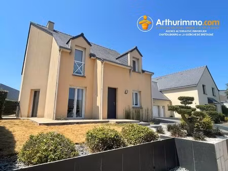pavillon 6 pièces de 124 m2 habitables