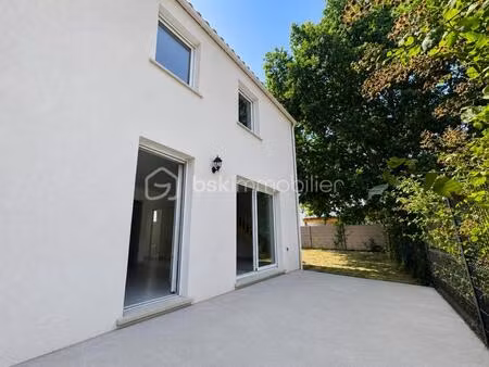 maison t5 avec terrasse et jardin
