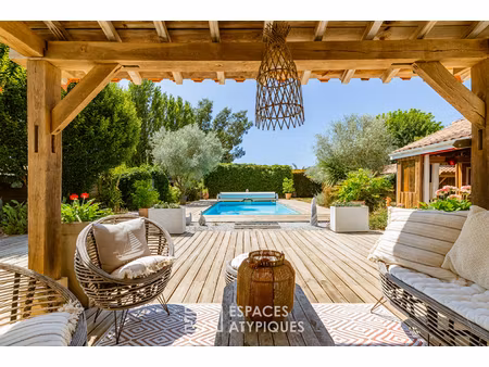 villa familiale avec piscine à 10 minutes des plages
