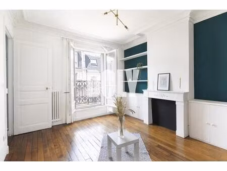 doly - 3 pièces avec balcon filant - 55m2 - 75017