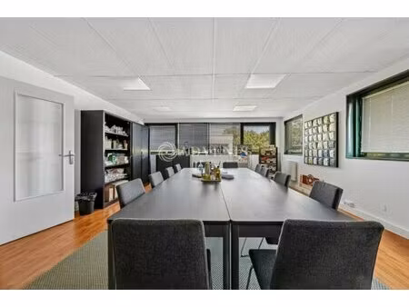 vente bureaux 300 m²
