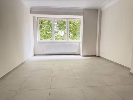 appartement à louer à rue charles malis 34 molenbeek-saint-jean (vbe49319)