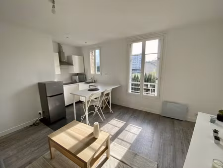 2 pièces meublé de 35 m2 à louer à courbevoie - marceau.