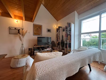 quartier chantenay : grand duplex t2 de 48m2 avec parking