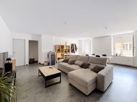bel appartement rénové à lérouville !