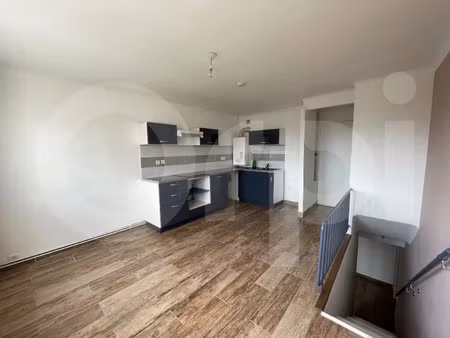 location appartement 3 pièces 64.77 m² à marseille 8ème (13008)  915 €