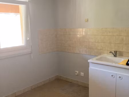 nozières- appartement t3 avec garage
