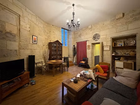 a louer  dans le coeur historique de périgueux  bel appartement t2