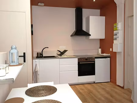 studio meublé 26 place de la liberté st chamond