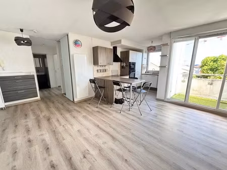 location appartement 3 pièces 58.3 m² à toulouse (31000)  894 €