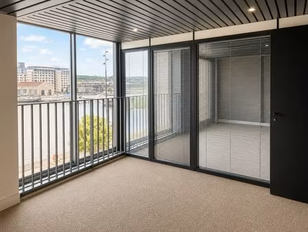 location bureaux 141 m² à 1 259 m²