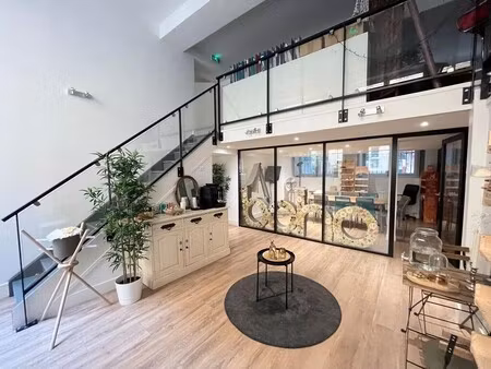 location bureaux 183 m²