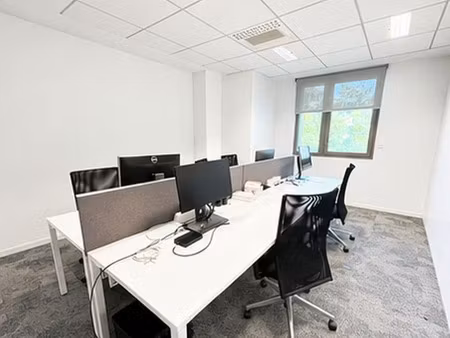 location bureaux 473 m² à 1 145 m²
