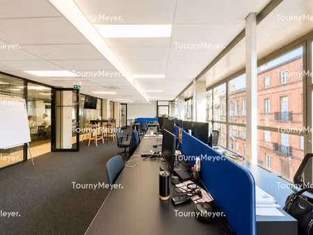 location bureaux 337 m² à 746 m²