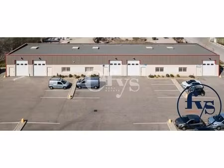 location local d’activités chassieu 69680 120m²