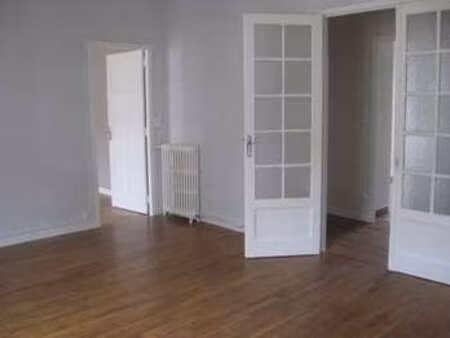 location appartement 3 pièces à rennes gare (35000) : à louer 3 pièces / 70m² rennes gare