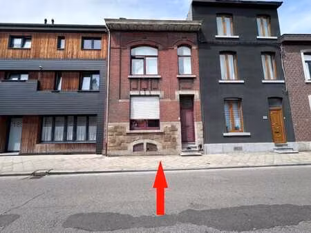 maison avec 4 ch.+jardin+double garage (poss.prof indép.).