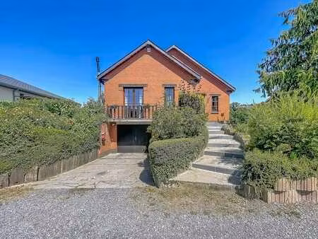 villa de plain-pied 2 chambres  garage et jardin