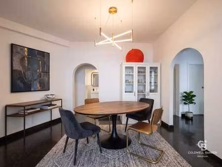 appt (+-116m²) 3 chambres sur la place guy d'arezzo