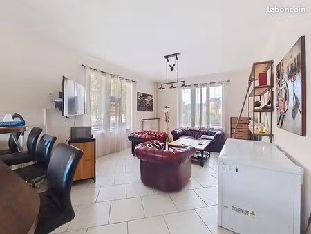 appartement 3 pièces 81 m²