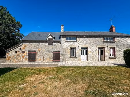 maison en pierres de taille - st georges de rouelley (sud manche)