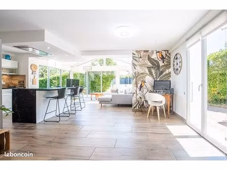 propriété 5 pièces 127 m²