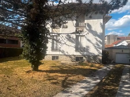 villa 8 pièces 155 m²