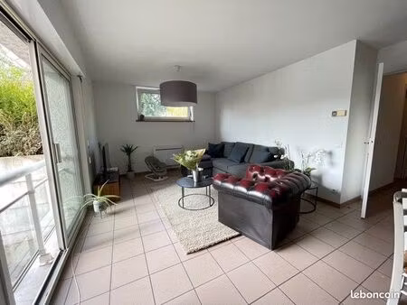 appartement t3 avec parking et cave