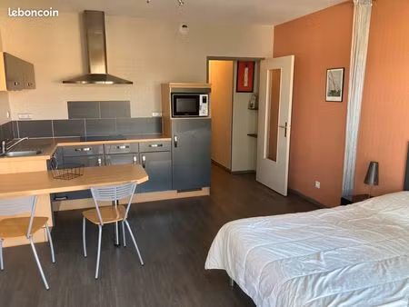 studio meublé  28 m2  secteur genette