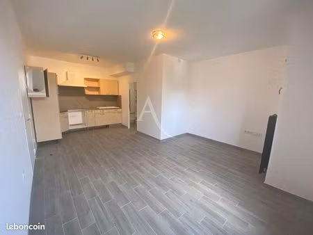 studio 1 pièce 29 m²