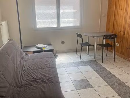 m° garibaldi. studio meuble 20 m2  540hc