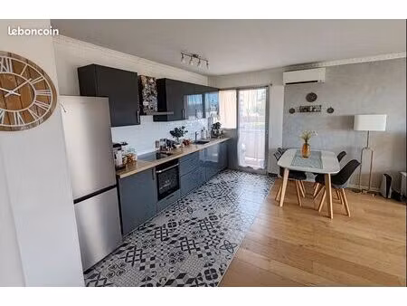 location appartement 3 pièces nice fabron avec piscine et vue panoramique