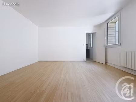 appartement 1 pièce 30 m²