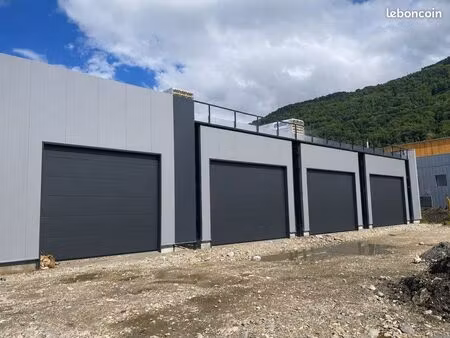 a louer local industriel