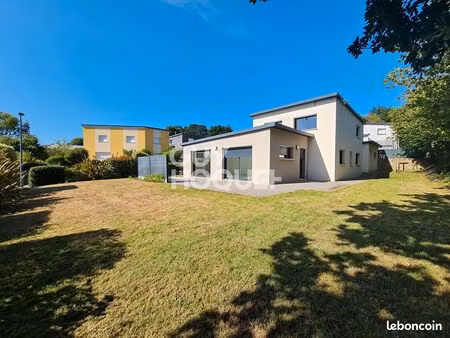 maison 6 pièces 142 m²
