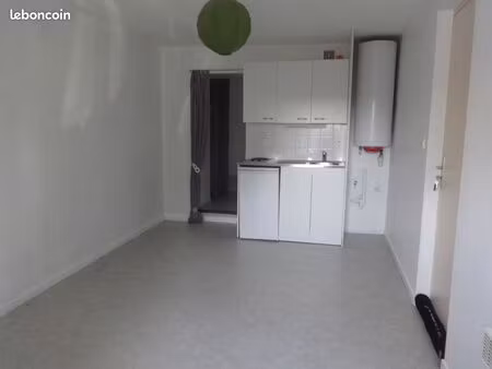 t1 chambre séparée