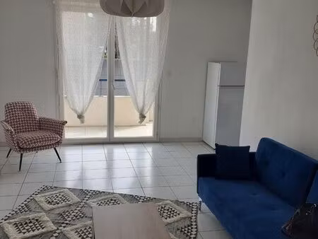t2 meublé lumineux et fonctionnel 44m²