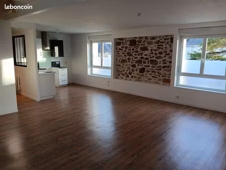 t4 duplex avec terrasse lanester