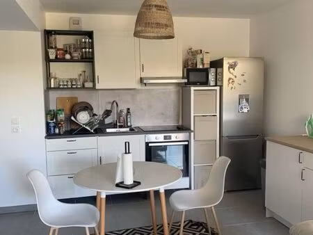 beau t2 de 50 m² avec terrasse et garage – marseille 9ᵉ (obélisque de mazargues / bd miche